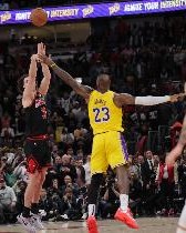 PG电子官方网站-詹姆斯回复友人：那场球肯定怪我，不会再发生了，我的错